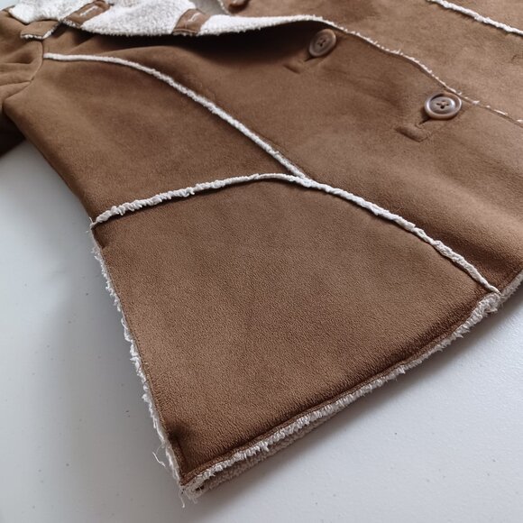 Old Navy Faux Shearling Jacket - Picture 5 of 16